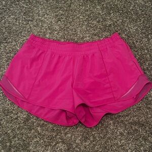 Lululemon Hotty Hot Short